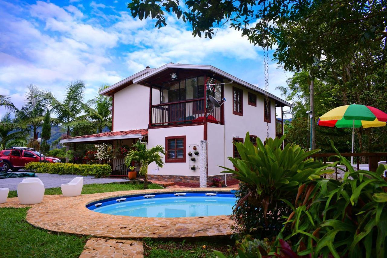 Вілла Finca En Guatape A Solo Minutos De La Piedra, Con Jacuzzi & Piscina El Penol  Екстер'єр фото