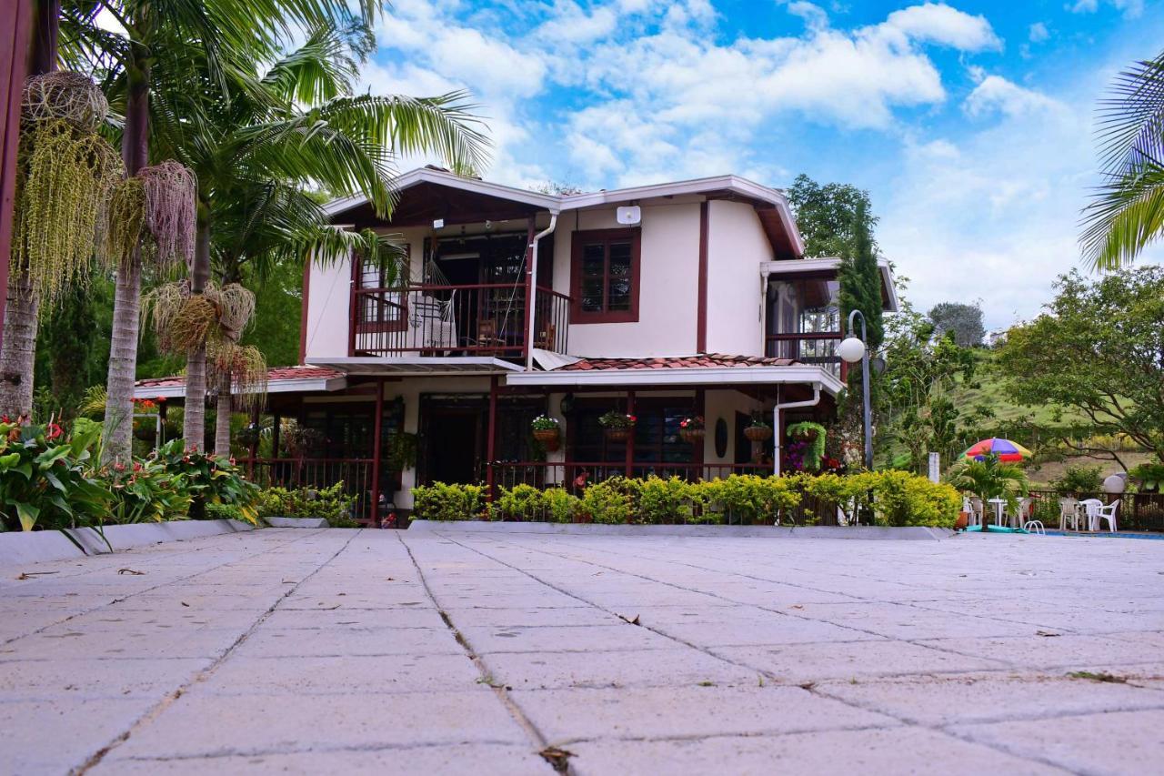 Вілла Finca En Guatape A Solo Minutos De La Piedra, Con Jacuzzi & Piscina El Penol  Екстер'єр фото